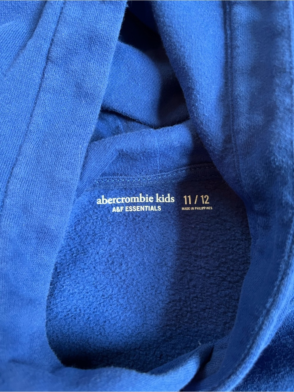 abercrombie kids Boy’s Royal Blue Hooded Sweatshirt, 11/12 - Picture 2 of 4